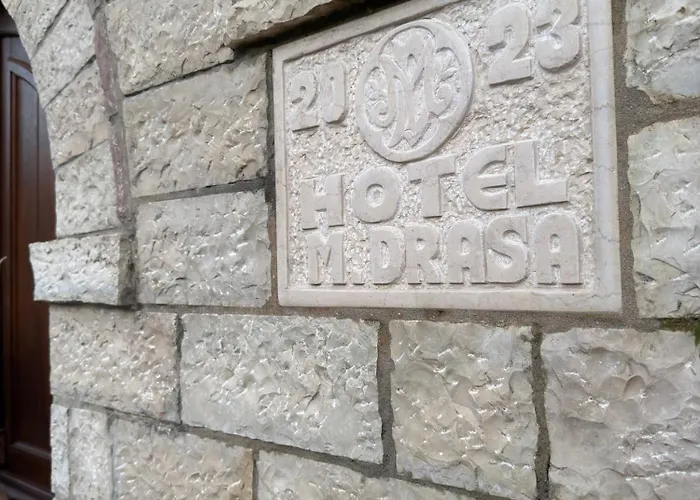 Drasa Отель Гирокастра